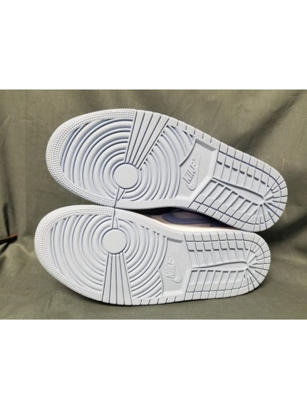 Jordan 1 Low White Aluminum Women's DC0774 142 Size 10 NEW NO BOX! - Picture 11 of 11